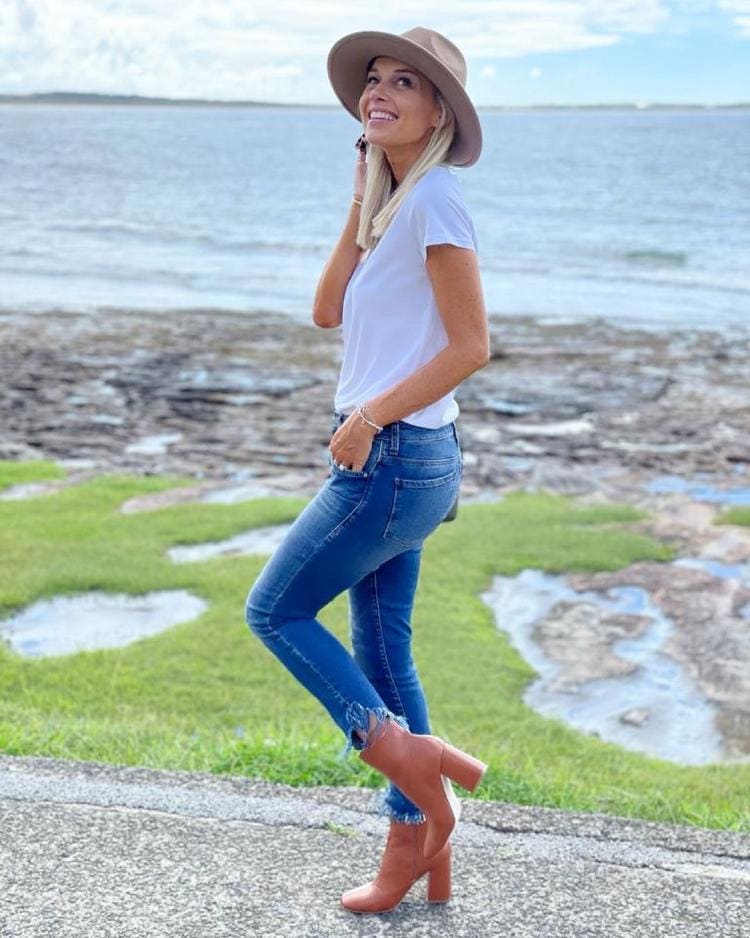 Classic Tee & Skinny Jeans via beckjstevens
