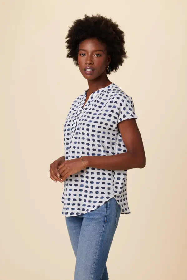 Amour Vert 6 Renata_Squared_Up_White Blouse Amour Vert