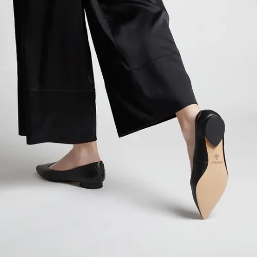 Vicky Flat Black Veerah